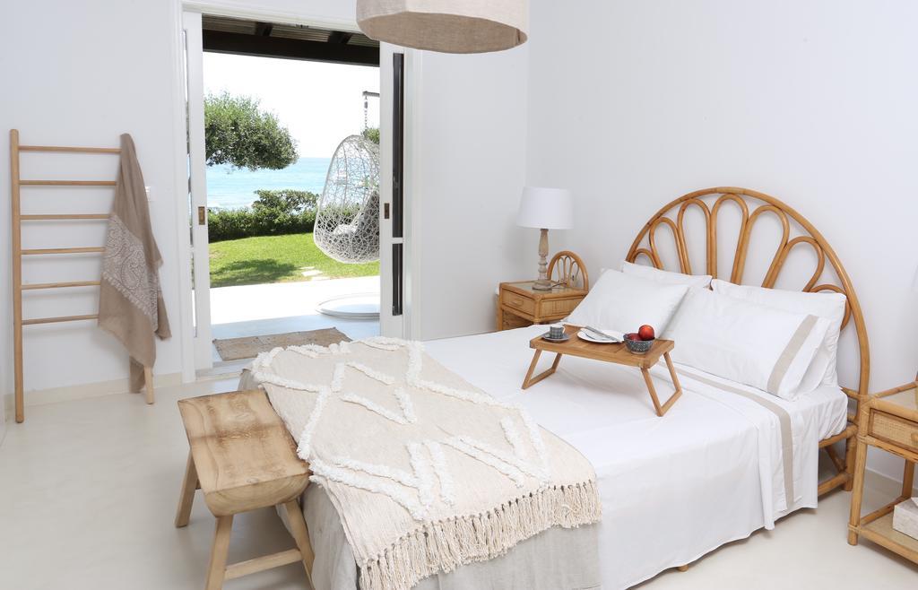 Seafront Calista Beach House With Garden Glifada Esterno foto