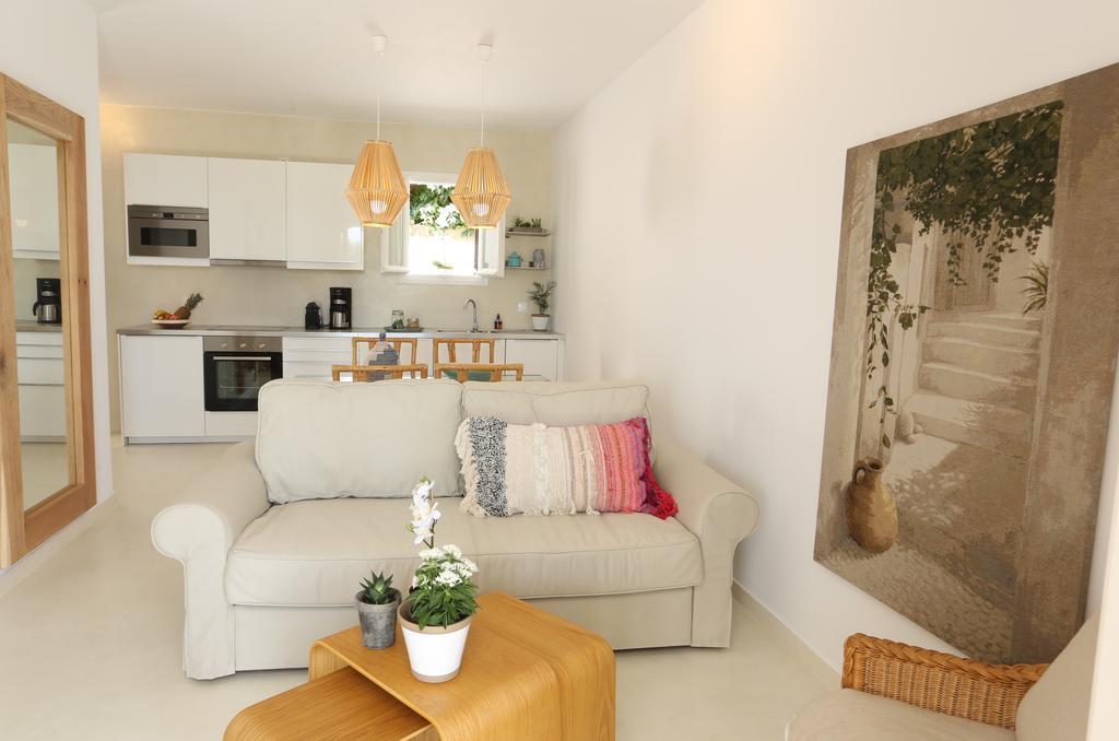 Seafront Calista Beach House With Garden Glifada Esterno foto
