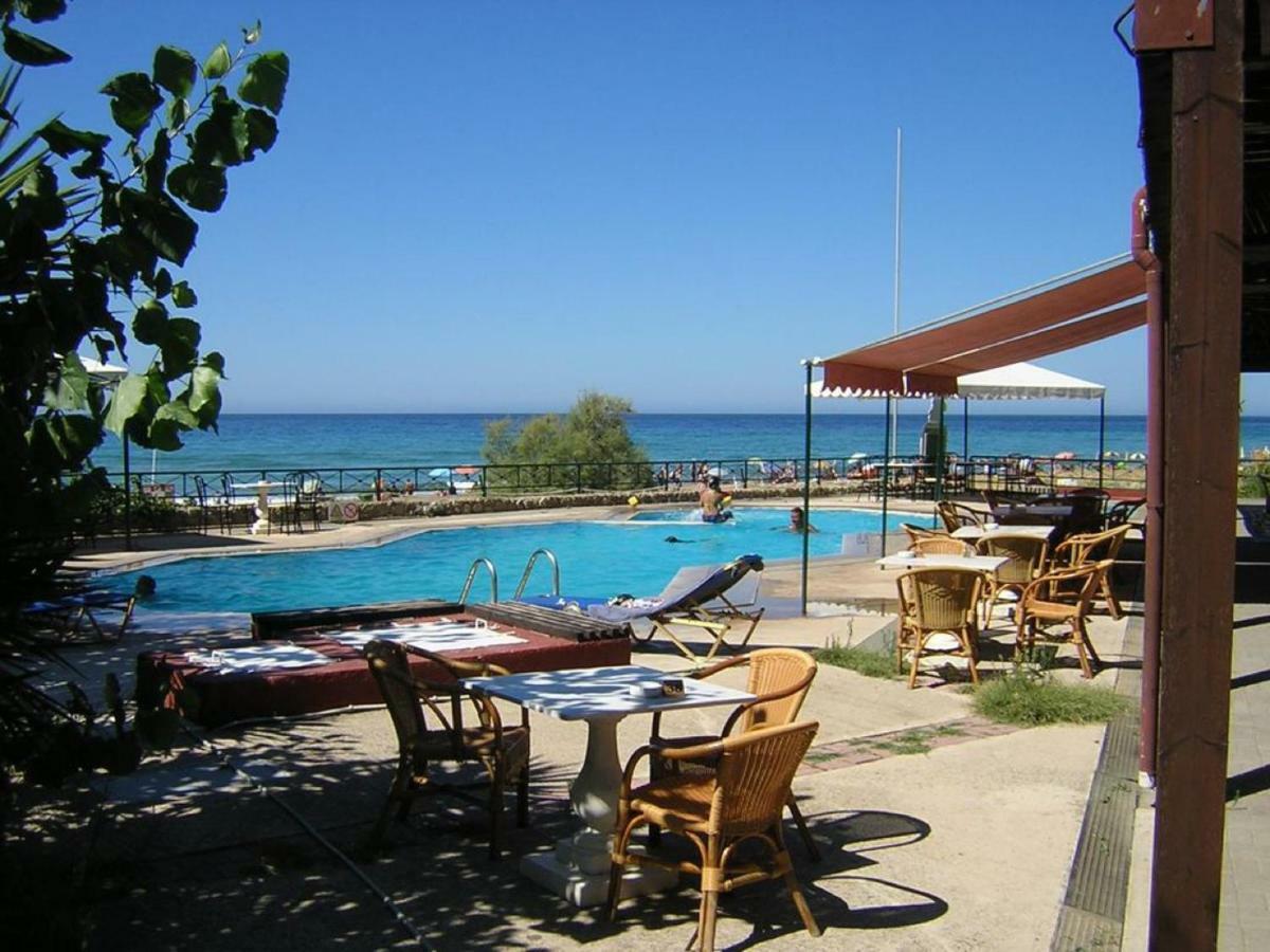 Seafront Calista Beach House With Garden Glifada Esterno foto